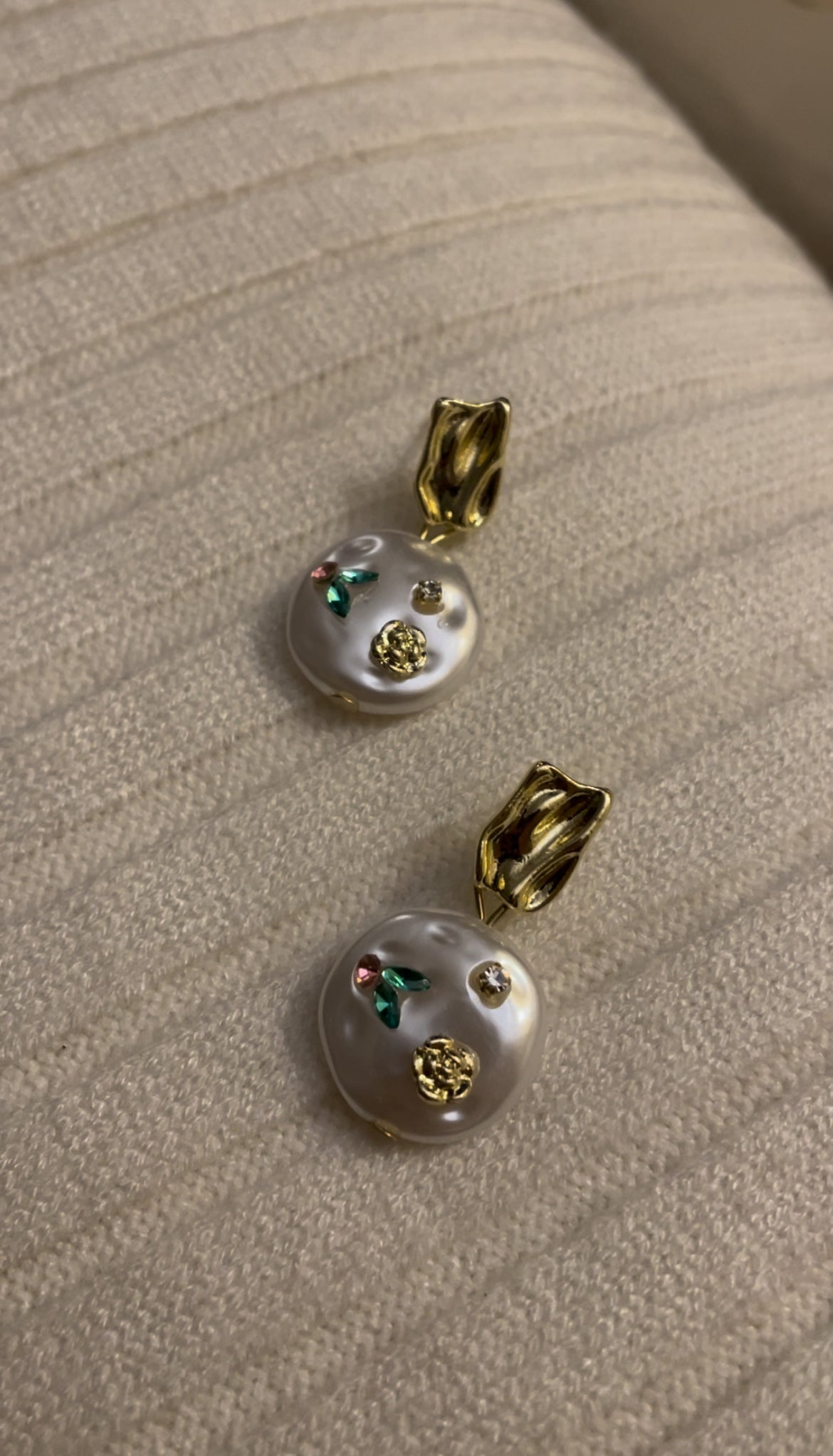 Whisper Pearl Earrings