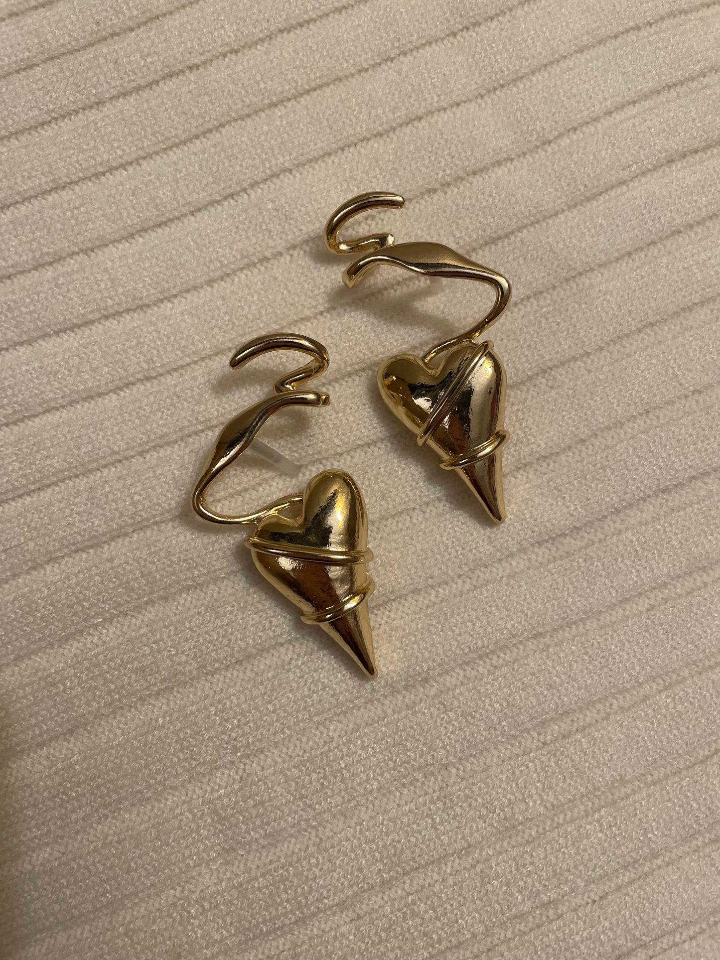 Vintage Heart Dangle earrings
