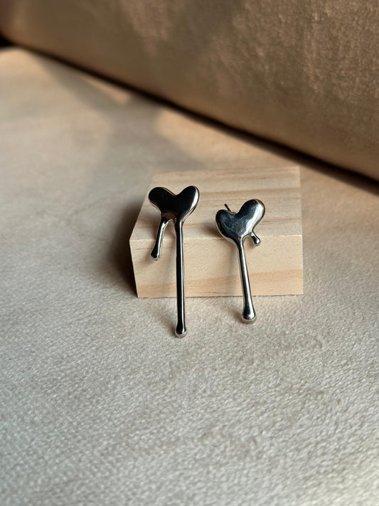 Melty heart earrings