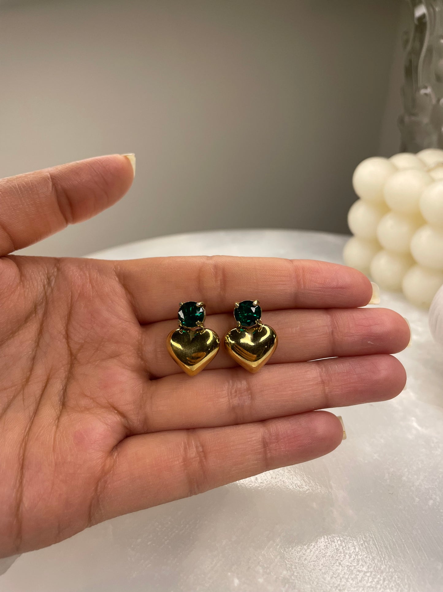 Emerald heart studs