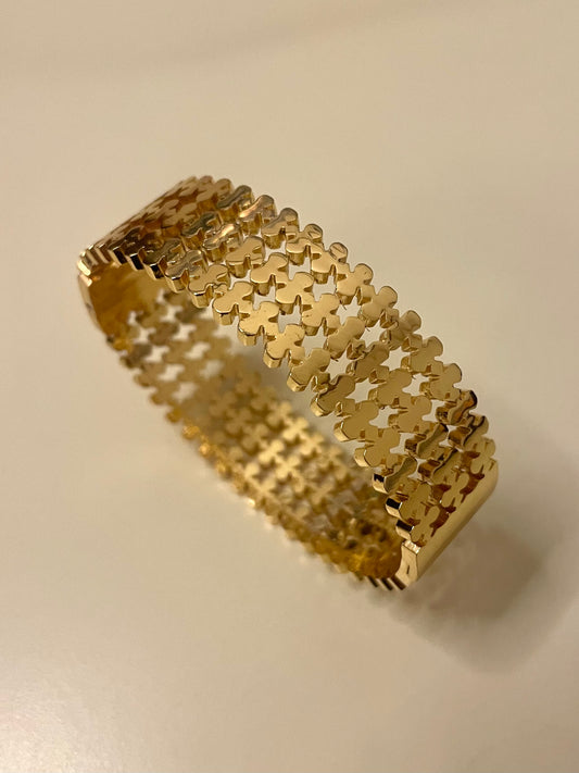 Clover cuff