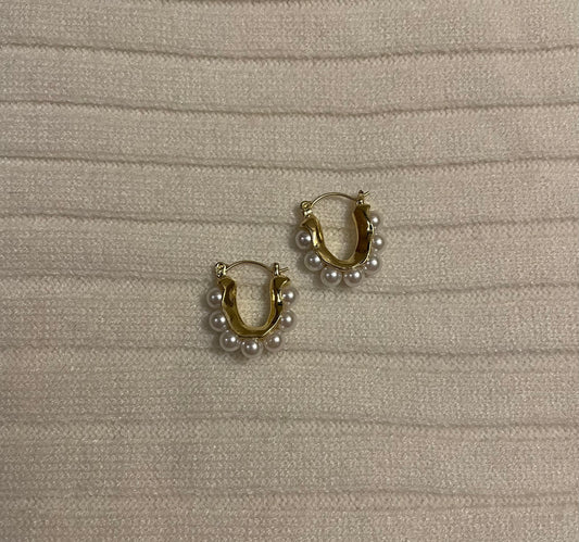 Basic pearl hoops