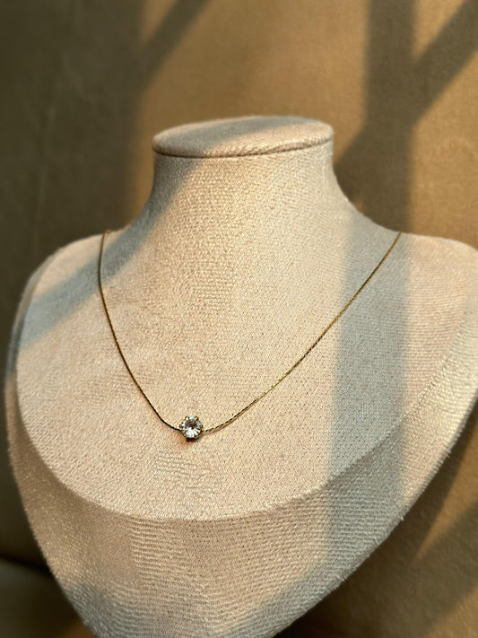 Solitaire pendant